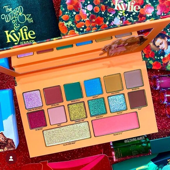 Kylie Cosmetics x Wizard of Oz Limited Edition Eye & Face Powder Shadow Palette - Picture 5 of 8